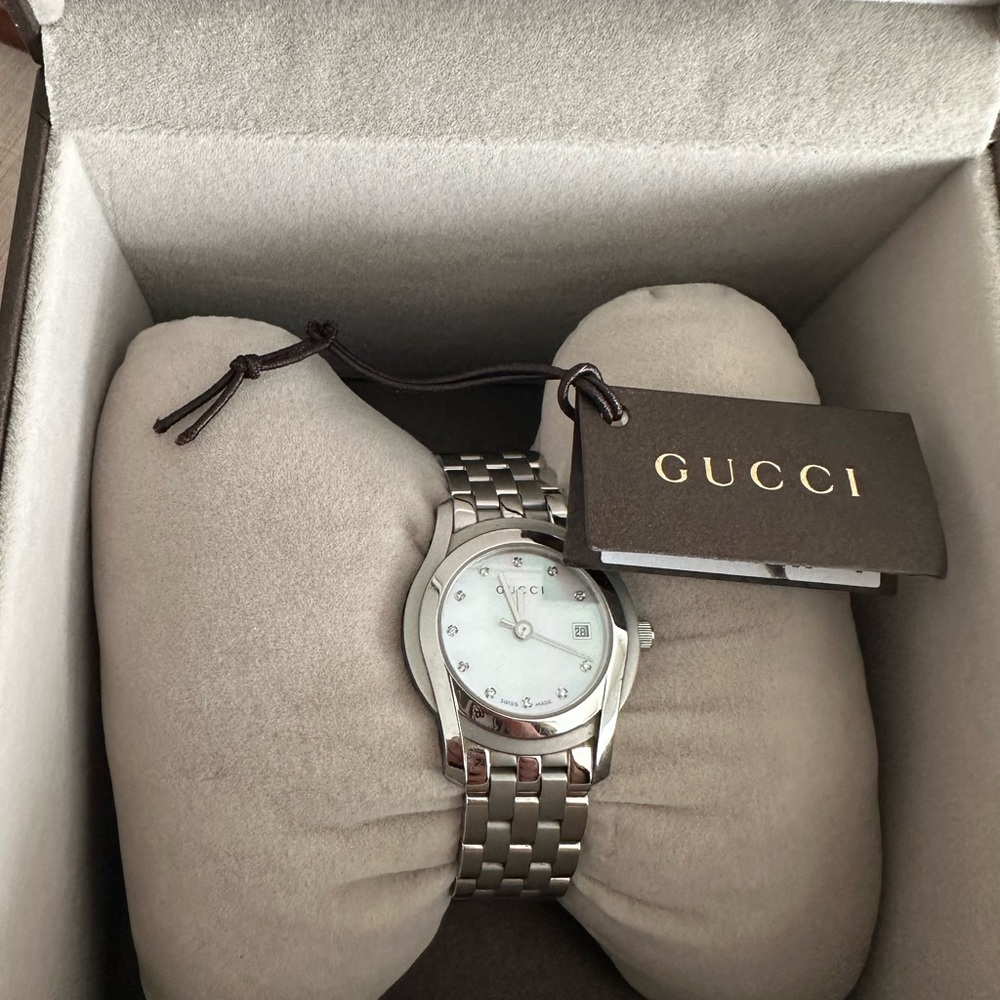 Authentic Gucci Diamond Mother of Pearl Silver Watch